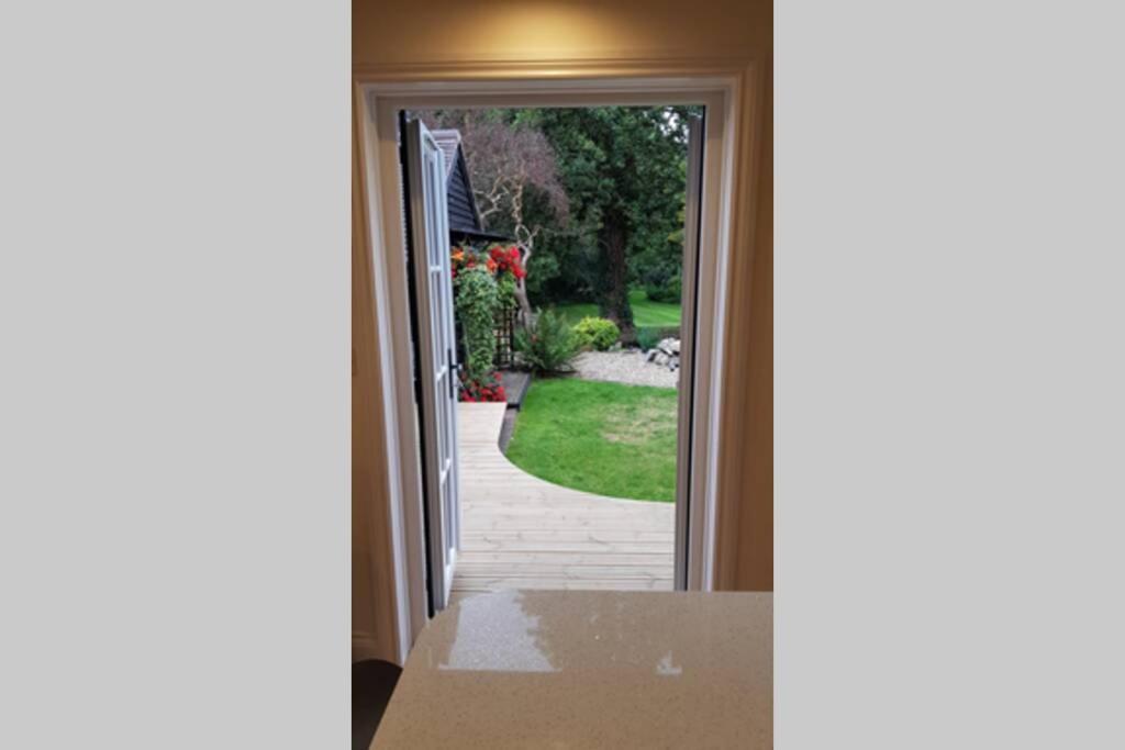 Riverside Lodge Pied A Terre Fordingbridge Buitenkant foto