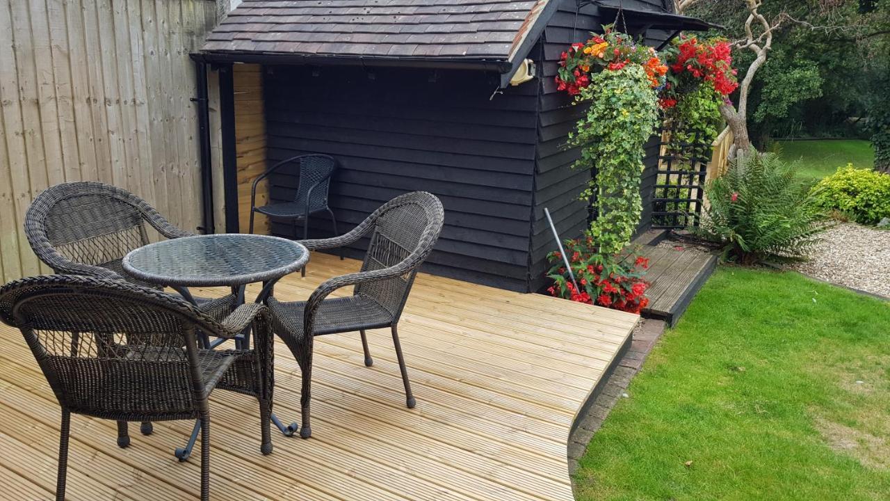 Riverside Lodge Pied A Terre Fordingbridge Buitenkant foto